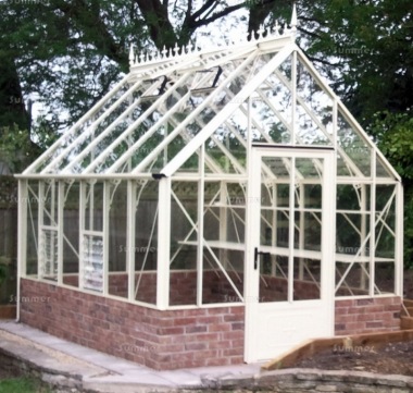 Robinsons Victorian Rushmoor Greenhouse - Dwarf Walls Robinsons Victorian Rushmoor Greenhouse - Dwarf Walls